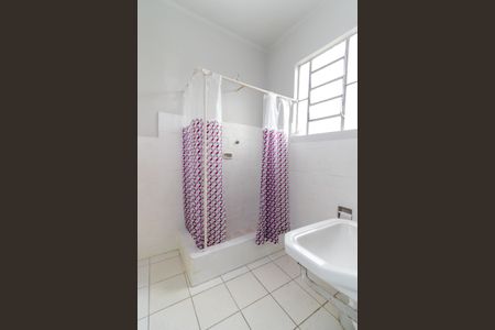 Apartamento para alugar com 57m², 2 quartos e sem vaga Apartamento para alugar com 57m², 2 quartos e sem vagaBanheiro