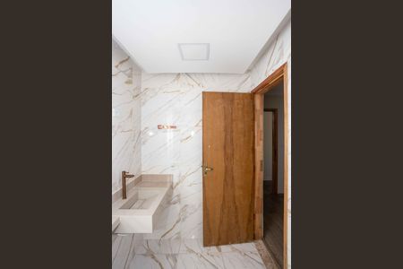 Casa para alugar com 380m², 6 quartos e 2 vagasBanheiro da Suíte