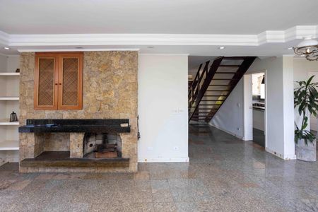 Casa para alugar com 380m², 6 quartos e 2 vagasSala