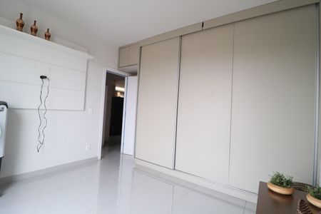 Apartamento para alugar com 180m², 2 quartos e 2 vagasQuarto 2