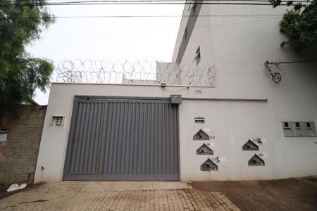 Apartamento para alugar com 180m², 2 quartos e 2 vagasFachada