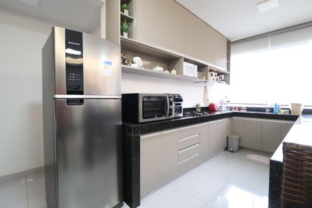 Apartamento para alugar com 180m², 2 quartos e 2 vagasCozinha