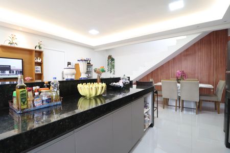 Apartamento para alugar com 180m², 2 quartos e 2 vagasCozinha