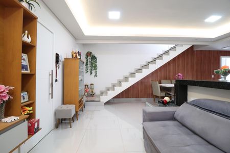 Apartamento para alugar com 180m², 2 quartos e 2 vagasSala