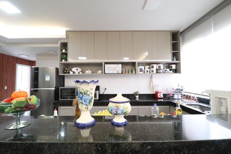 Apartamento para alugar com 180m², 2 quartos e 2 vagasCozinha