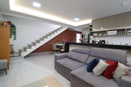 Sala de apartamento para alugar com 2 quartos, 180m² em Santa Mônica, Uberlândia