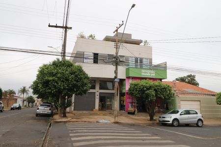 Apartamento para alugar com 180m², 2 quartos e 2 vagasFachada