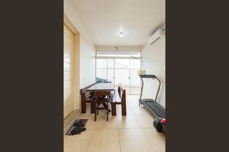 Casa de condomínio à venda com 90m², 2 quartos e 1 vaga