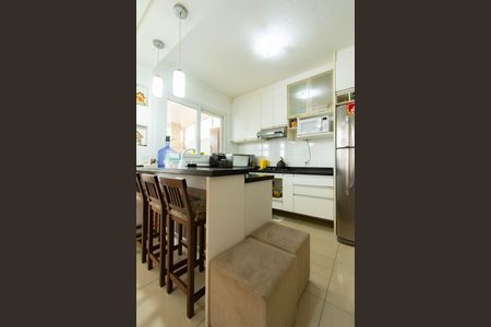 Casa de condomínio à venda com 90m², 2 quartos e 1 vaga