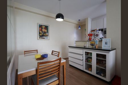 Apartamento à venda com 72m², 3 quartos e 2 vagasSala