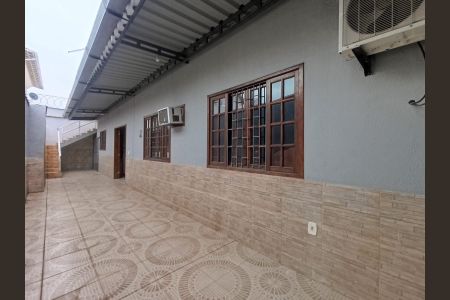 Casa para alugar com 100m², 2 quartos e 3 vagas Casa para alugar com 100m², 2 quartos e 3 vagasGaragem