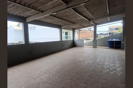 Casa para alugar com 100m², 2 quartos e 3 vagas Casa para alugar com 100m², 2 quartos e 3 vagasTerraço