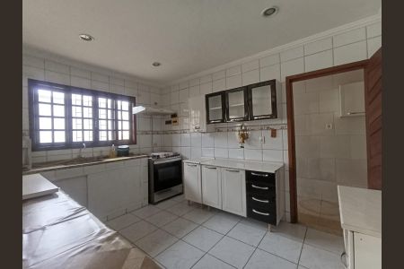 Casa para alugar com 100m², 2 quartos e 3 vagas Casa para alugar com 100m², 2 quartos e 3 vagasCozinha