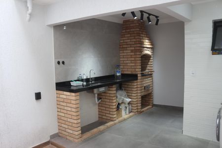 Casa à venda com 117m², 2 quartos e 1 vagaQuintal