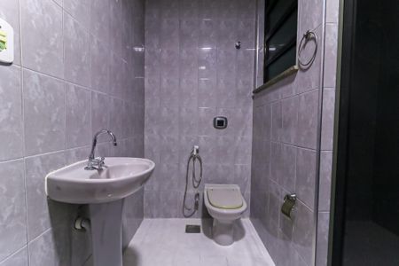 Apartamento para alugar com 90m², 2 quartos e 1 vaga Apartamento para alugar com 90m², 2 quartos e 1 vagaBanheiro