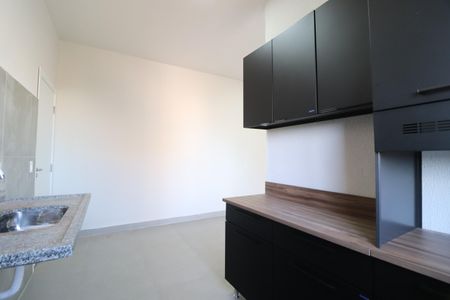 Apartamento para alugar com 69m², 2 quartos e 1 vagaCozinha
