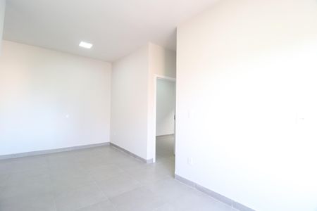 Sala de apartamento para alugar com 2 quartos, 69m² em Novo Mundo, Uberlândia