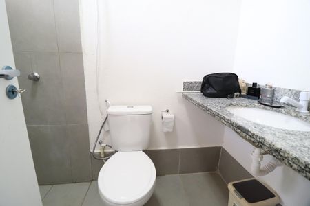 Apartamento para alugar com 69m², 2 quartos e 1 vagaBanheiro do Quarto 2