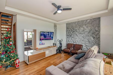 Sala de casa à venda com 2 quartos, 200m² em Jardim Carvalho, Porto Alegre