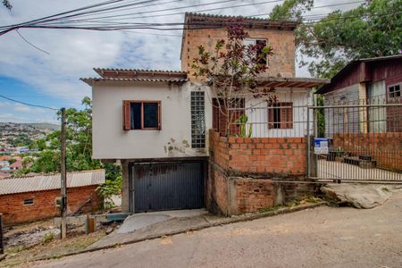 Casa à venda com 200m², 2 quartos e 1 vagaFachada