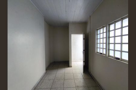 Casa à venda com 160m², 4 quartos e 2 vagas Casa à venda com 160m², 4 quartos e 2 vagasQuarto Edícula