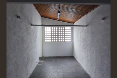 Casa à venda com 160m², 4 quartos e 2 vagas Casa à venda com 160m², 4 quartos e 2 vagasCozinha