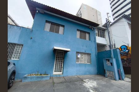 Casa à venda com 160m², 4 quartos e 2 vagas Casa à venda com 160m², 4 quartos e 2 vagasFachada + Plaquinha