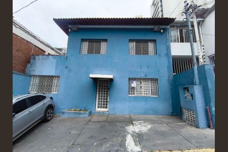 Casa à venda com 160m², 4 quartos e 2 vagas Casa à venda com 160m², 4 quartos e 2 vagasFachada + Plaquinha