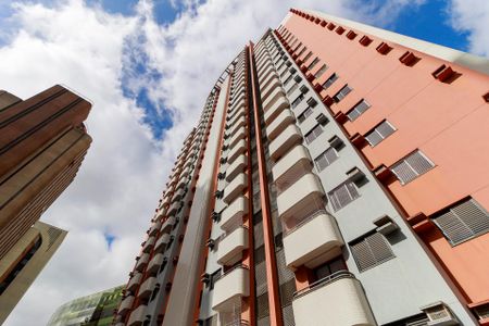 Apartamento para alugar com 60m², 2 quartos e 2 vagasFachada