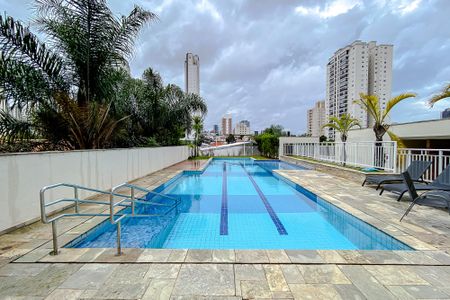 Studio à venda com 37m², 1 quarto e 1 vaga Studio à venda com 37m², 1 quarto e 1 vagaÁrea comum - Piscina