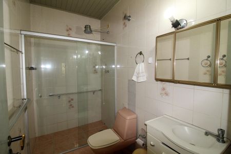 Casa à venda com 280m², 2 quartos e 2 vagasBanheiro