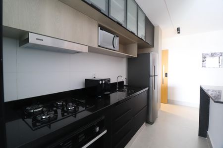 Apartamento para alugar com 77m², 2 quartos e 2 vagasCozinha