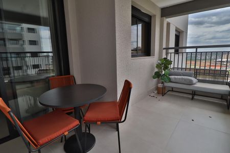 Apartamento para alugar com 77m², 2 quartos e 2 vagasVaranda