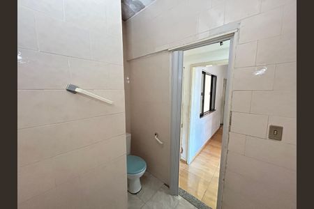 Casa para alugar com 500m², 3 quartos e 5 vagasBanheiro 2