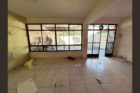 Casa para alugar com 500m², 3 quartos e 5 vagasSala