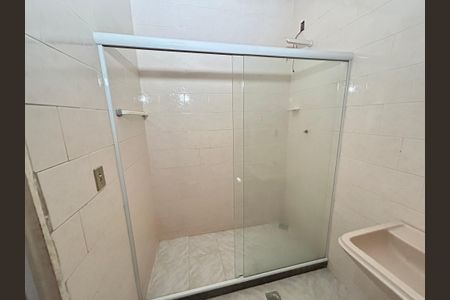 Casa para alugar com 500m², 3 quartos e 5 vagasBanheiro 2