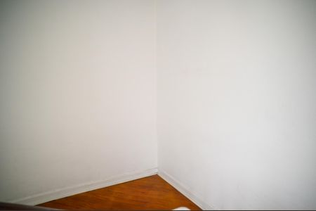 Casa à venda com 170m², 3 quartos e 3 vagas Casa à venda com 170m², 3 quartos e 3 vagasCorredor