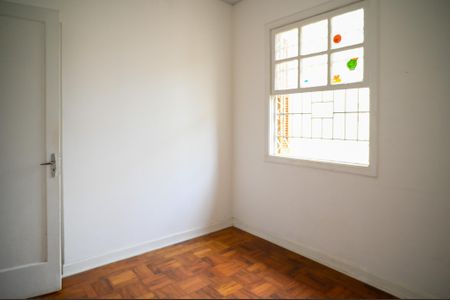 Casa à venda com 170m², 3 quartos e 3 vagas Casa à venda com 170m², 3 quartos e 3 vagasQuarto 1