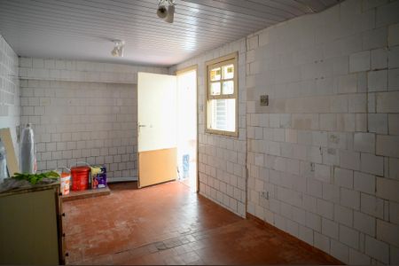 Casa à venda com 170m², 3 quartos e 3 vagas Casa à venda com 170m², 3 quartos e 3 vagasDepósito