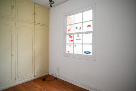 Casa à venda com 170m², 3 quartos e 3 vagas Casa à venda com 170m², 3 quartos e 3 vagasQuarto 2