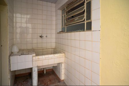 Casa à venda com 170m², 3 quartos e 3 vagas Casa à venda com 170m², 3 quartos e 3 vagasÁrea de Serviço