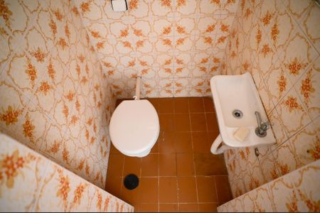 Casa à venda com 170m², 3 quartos e 3 vagas Casa à venda com 170m², 3 quartos e 3 vagasLavabo