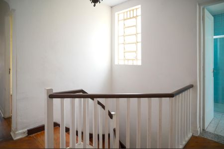 Casa à venda com 170m², 3 quartos e 3 vagas Casa à venda com 170m², 3 quartos e 3 vagasCorredor