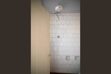 Casa à venda com 170m², 3 quartos e 3 vagas Casa à venda com 170m², 3 quartos e 3 vagasBanheiro de serviço