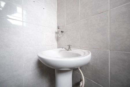 Casa para alugar com 45m², 2 quartos e sem vagaBanheiro