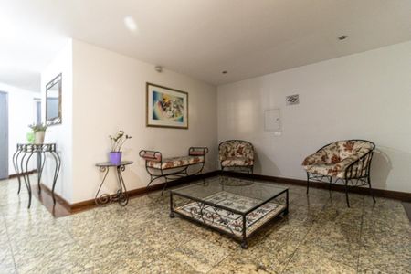 Apartamento para alugar com 64m², 2 quartos e 1 vagaHall Social