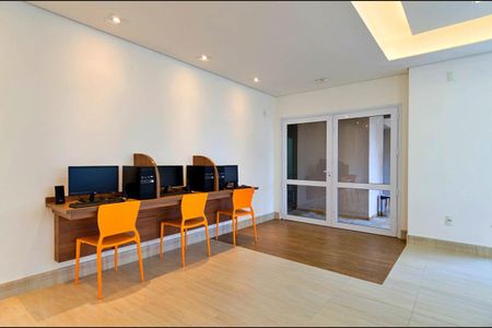 Apartamento à venda com 74m², 2 quartos e 2 vagas Apartamento à venda com 74m², 2 quartos e 2 vagasOffice