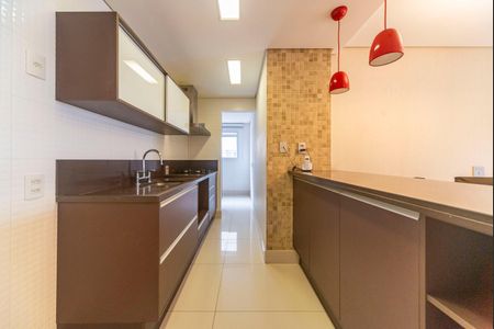 Apartamento à venda com 74m², 2 quartos e 2 vagas Apartamento à venda com 74m², 2 quartos e 2 vagasCozinha
