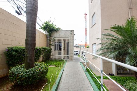 Apartamento para alugar com 45m², 2 quartos e sem vagaÁrea comum - Entrada