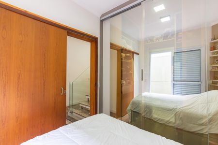 Casa de condomínio à venda com 144m², 3 quartos e 3 vagasSuíte 2